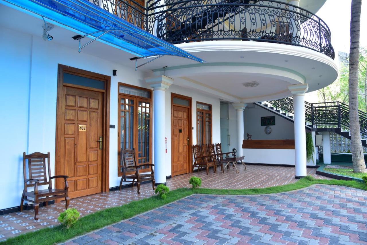 L S Lanka Boutique Hotel Dambulla Exterior photo