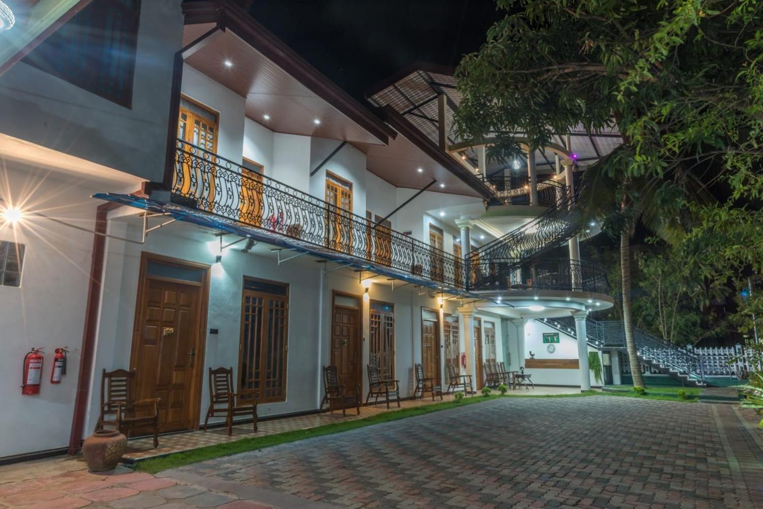 L S Lanka Boutique Hotel Dambulla Exterior photo